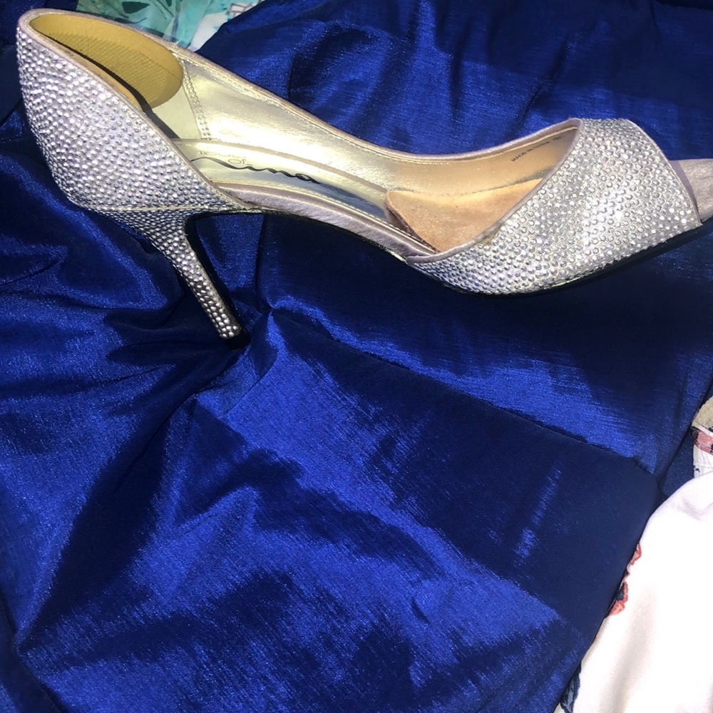 Shimmering silver heels!